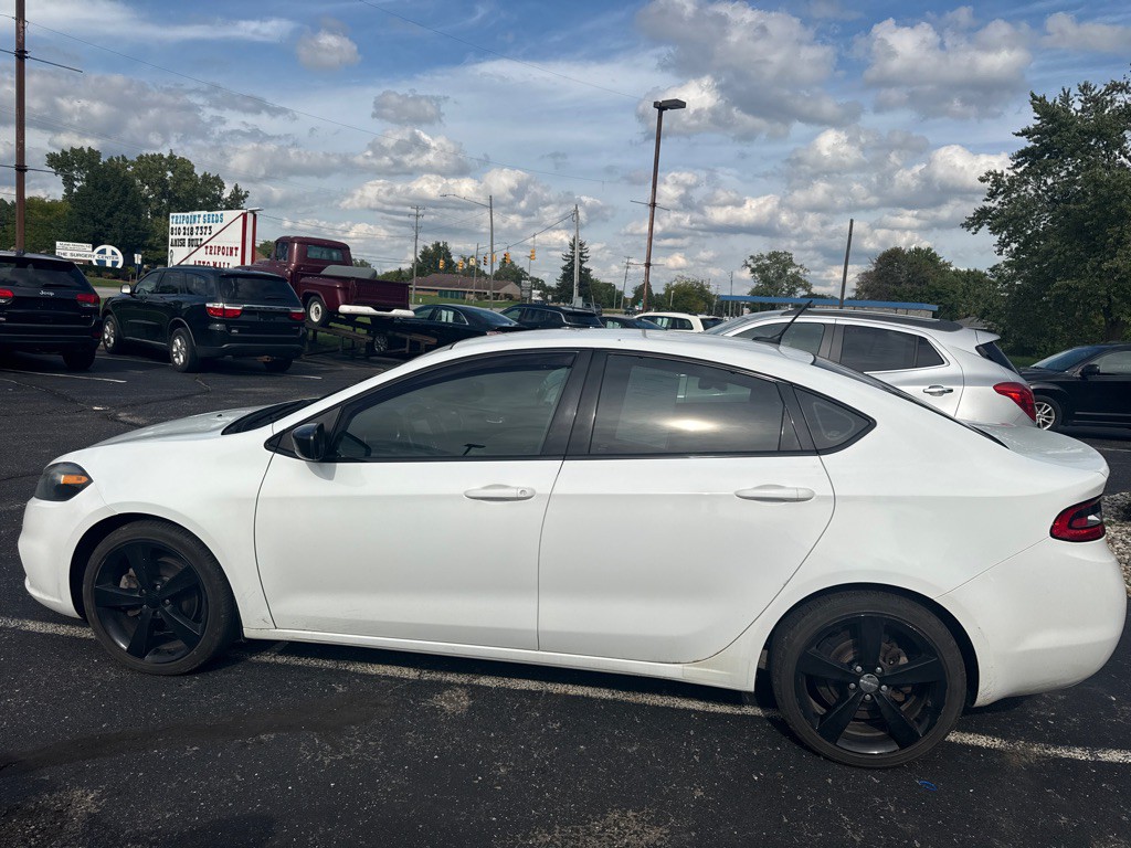2015 Dodge Dart Image 2