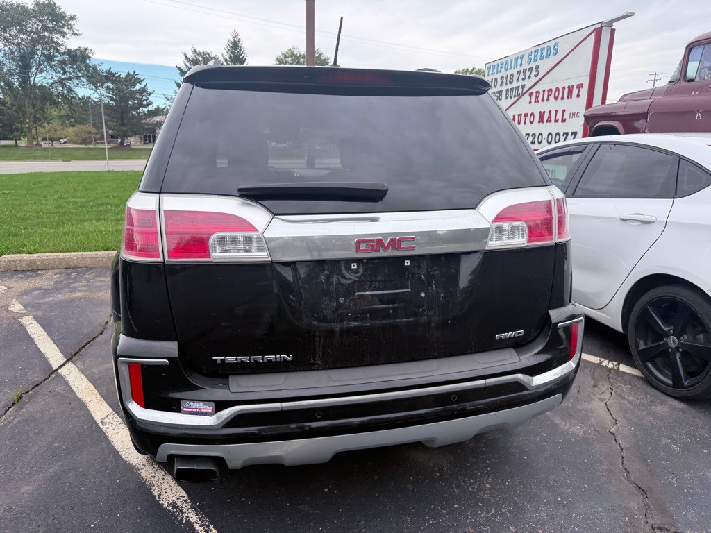 2016 GMC Terrain Image 4