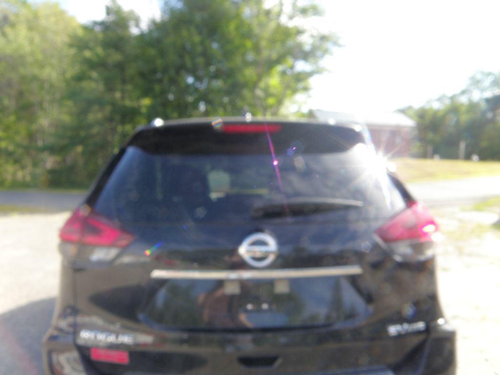 2019 Nissan Rogue Image 10