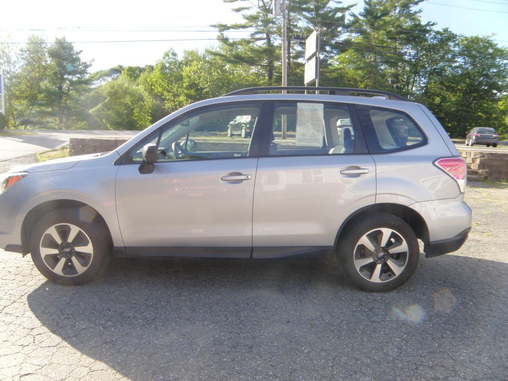 2017 Subaru Forester Image 8
