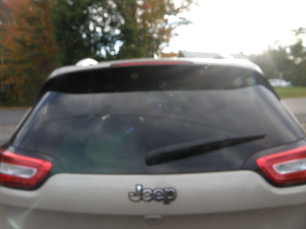 2015 Jeep Cherokee Image 10