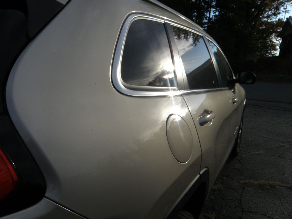 2015 Jeep Cherokee Image 12