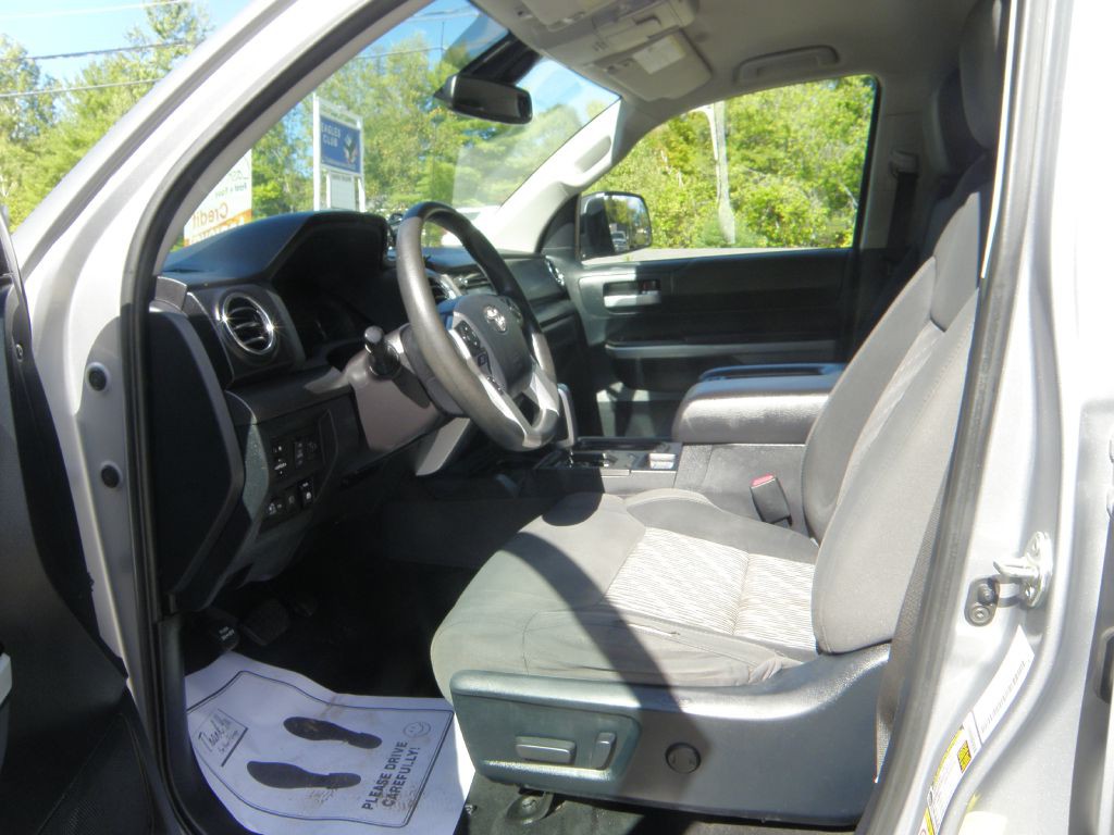 2018 Toyota Tundra Image 17