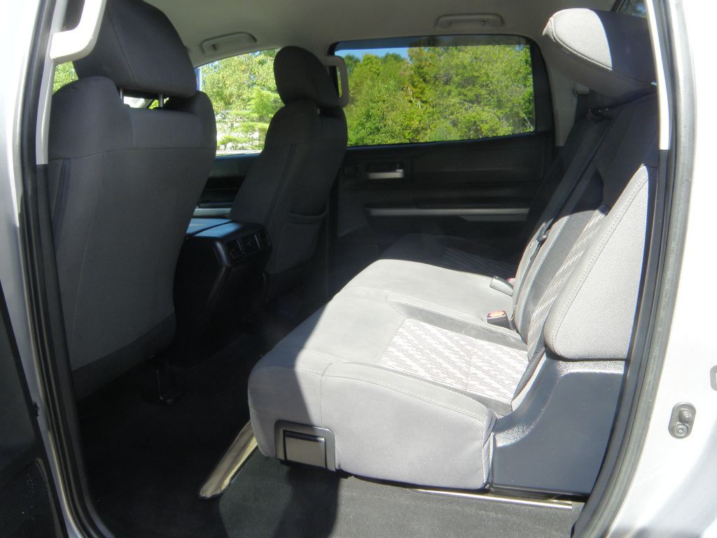 2018 Toyota Tundra Image 18
