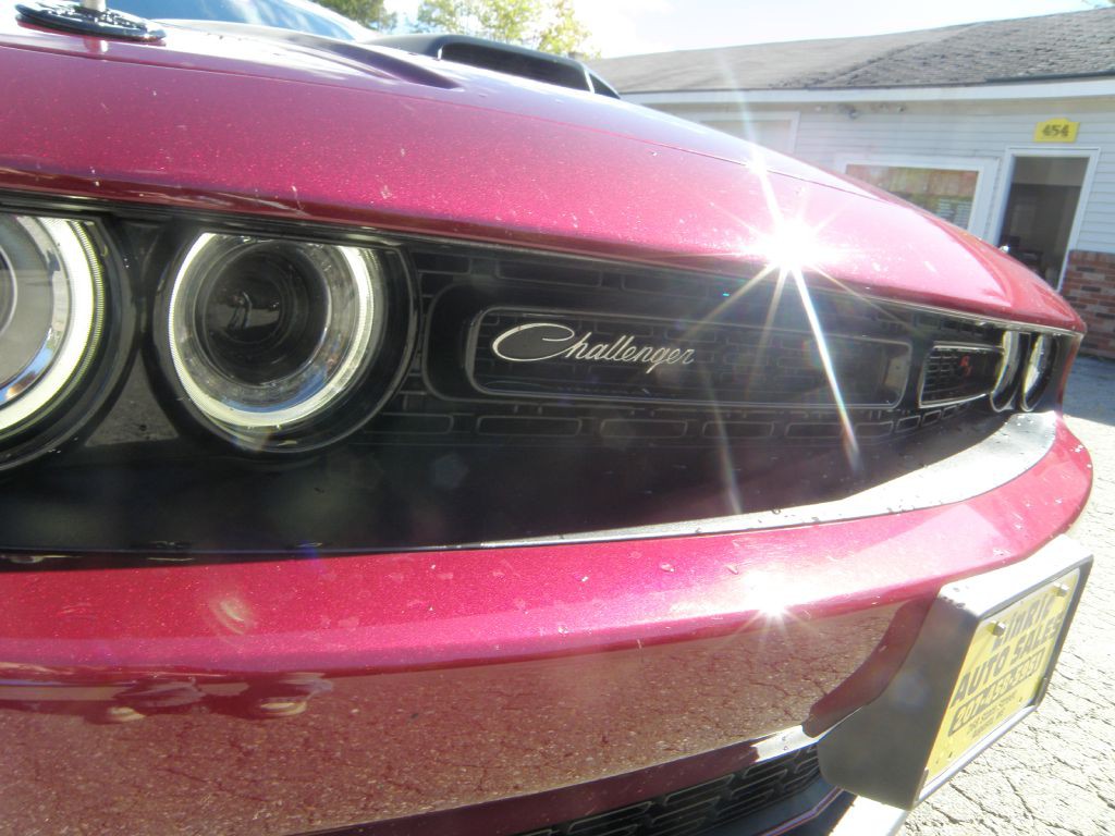 2018 Dodge Challenger Image 4