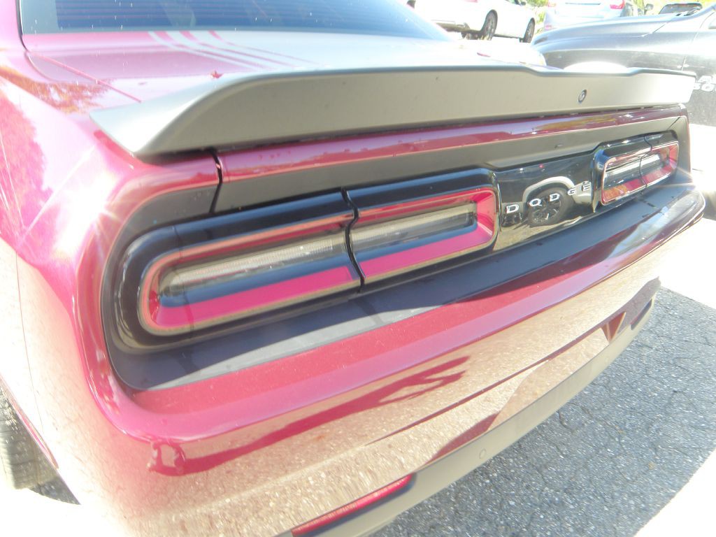 2018 Dodge Challenger Image 11