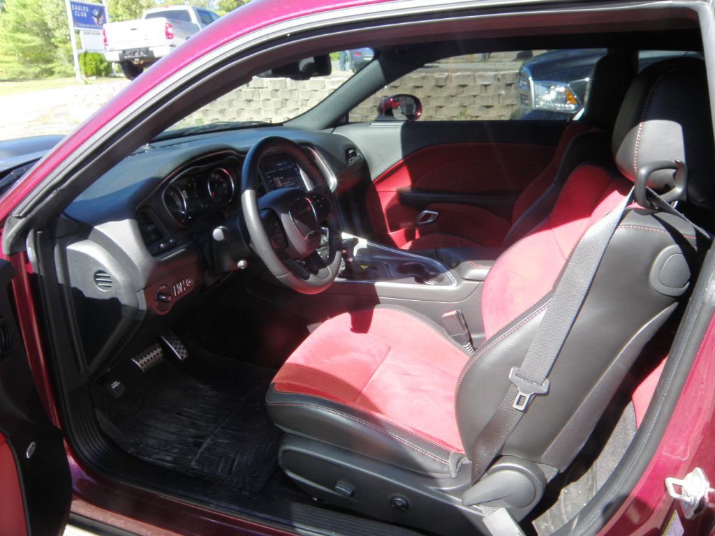 2018 Dodge Challenger Image 21