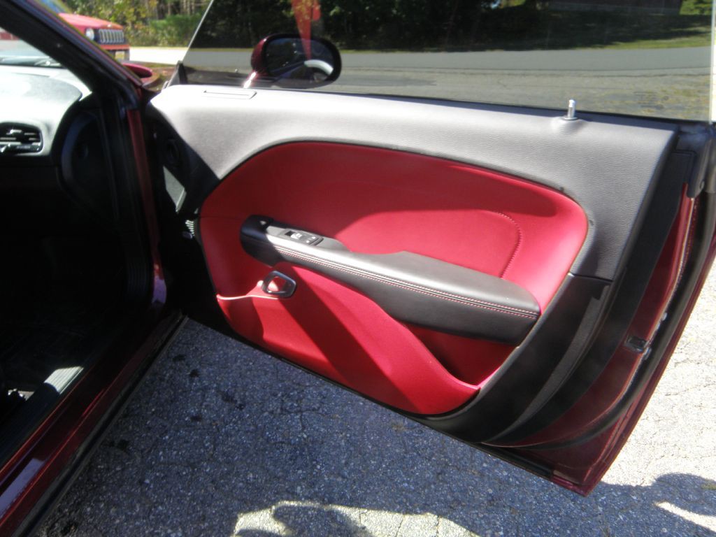 2018 Dodge Challenger Image 28