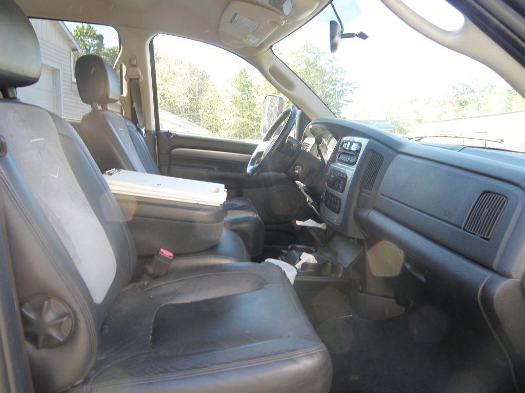 2004 Dodge Ram 3500 Image 20