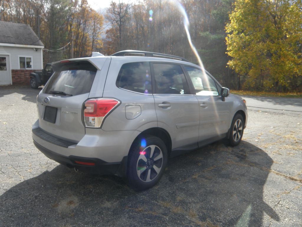 2018 Subaru Forester Image 5