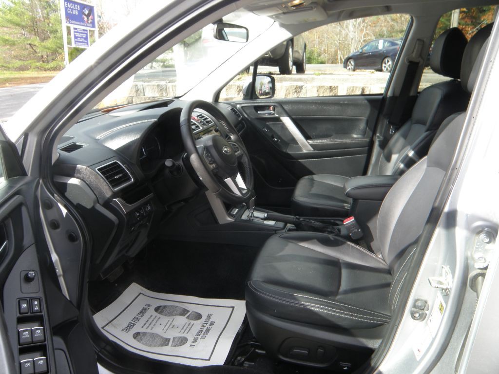 2018 Subaru Forester Image 17