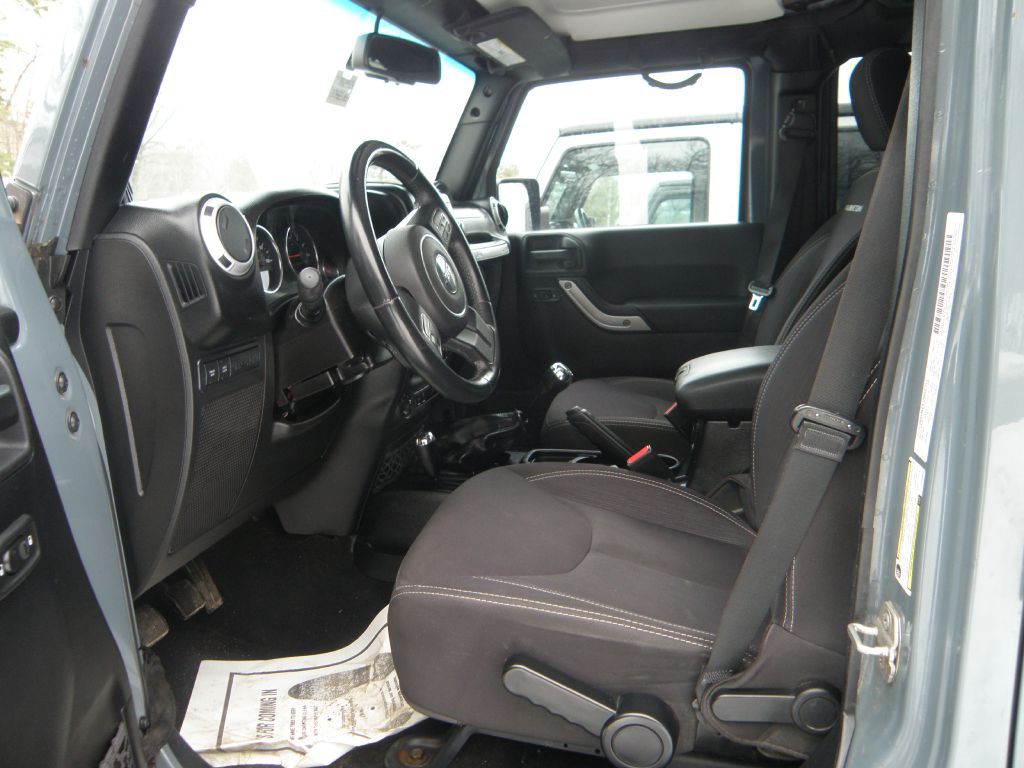 2014 Jeep Wrangler Unlimited Image 17