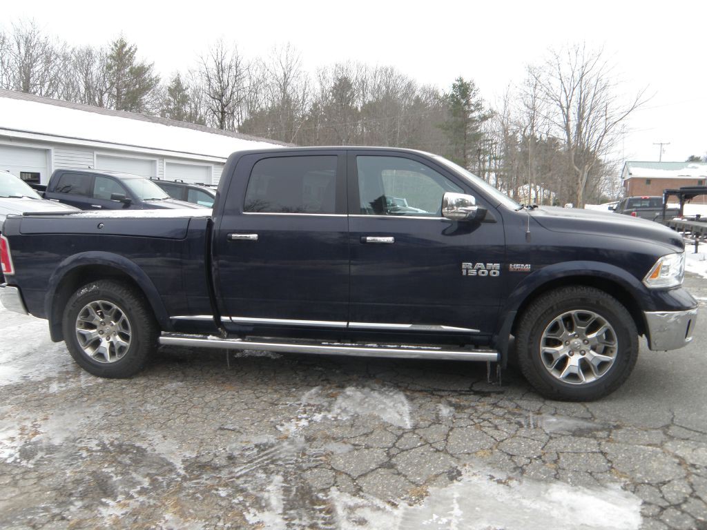 2017 RAM 1500 Image 4