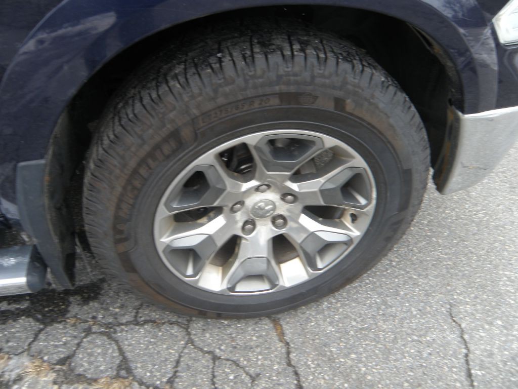 2017 RAM 1500 Image 16