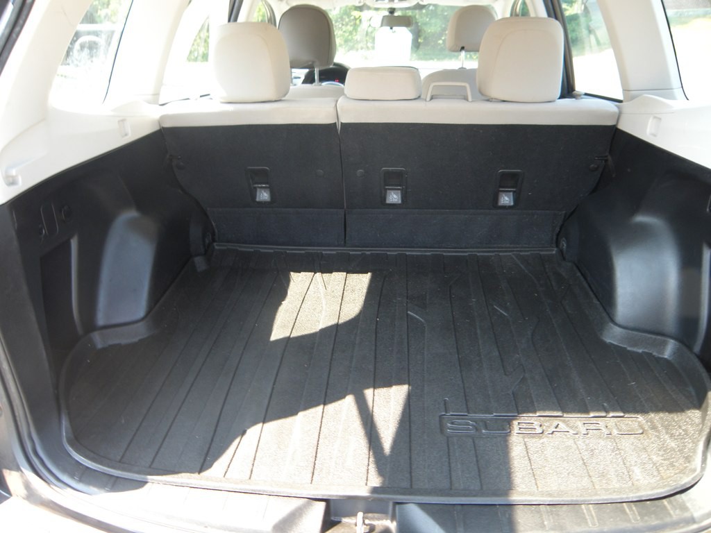 2016 Subaru Forester Image 13
