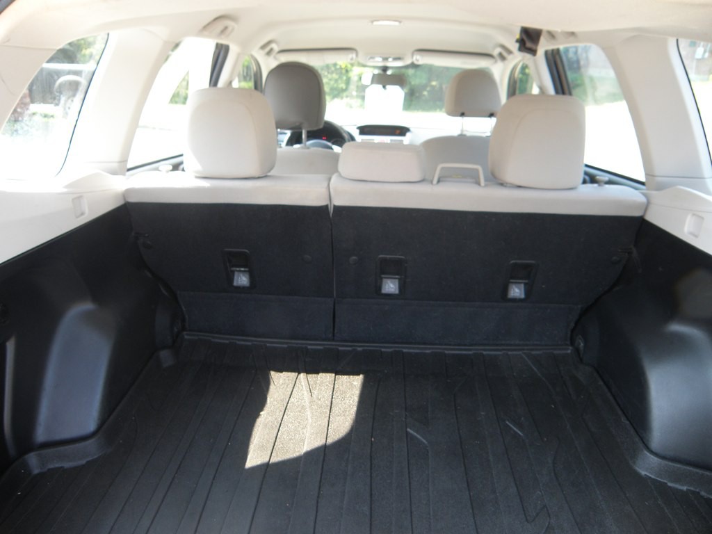 2016 Subaru Forester Image 14