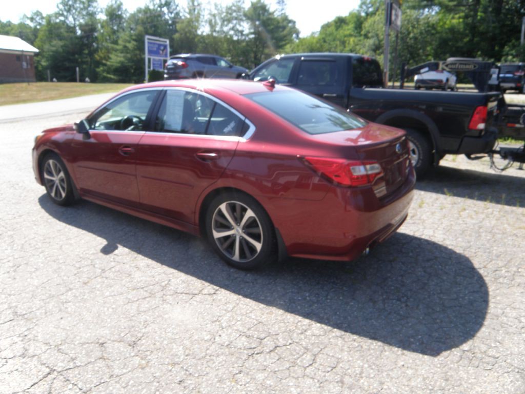 2016 Subaru Legacy Image 4