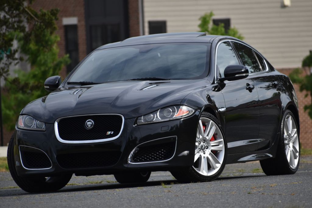 2012 Jaguar XF Image 1