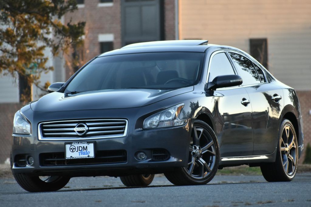 2013 Nissan Maxima Image 1