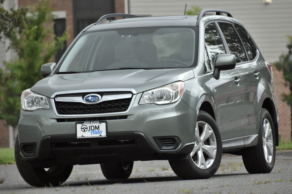 2015 Subaru Forester Image 1