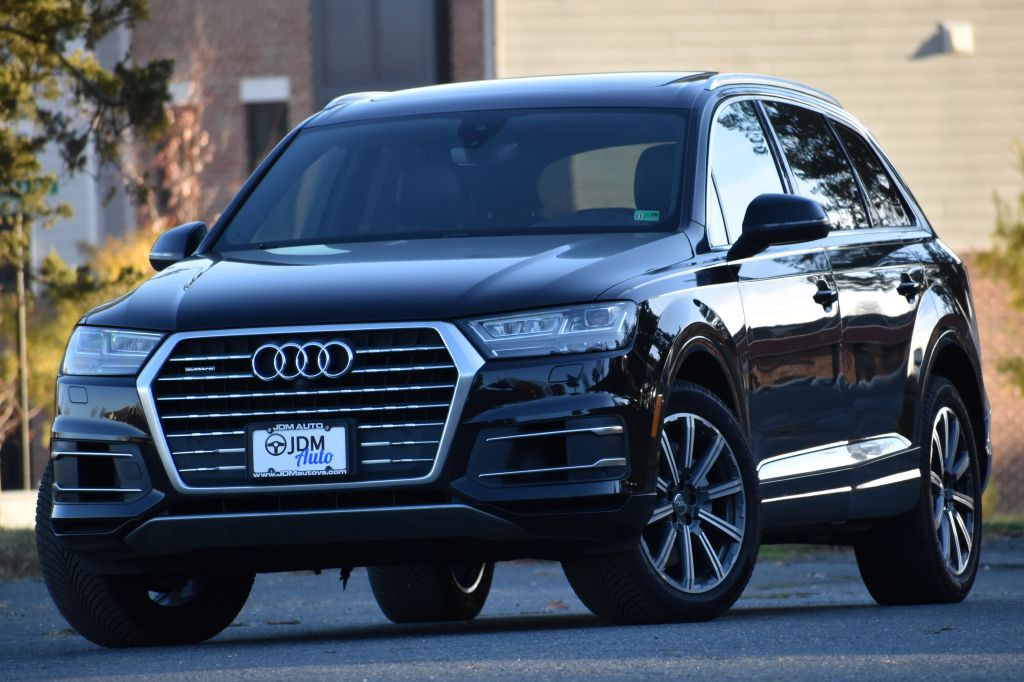 2017 Audi Q7 Image 1