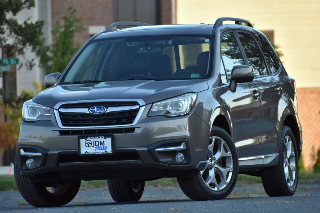 2017 Subaru Forester Image 1