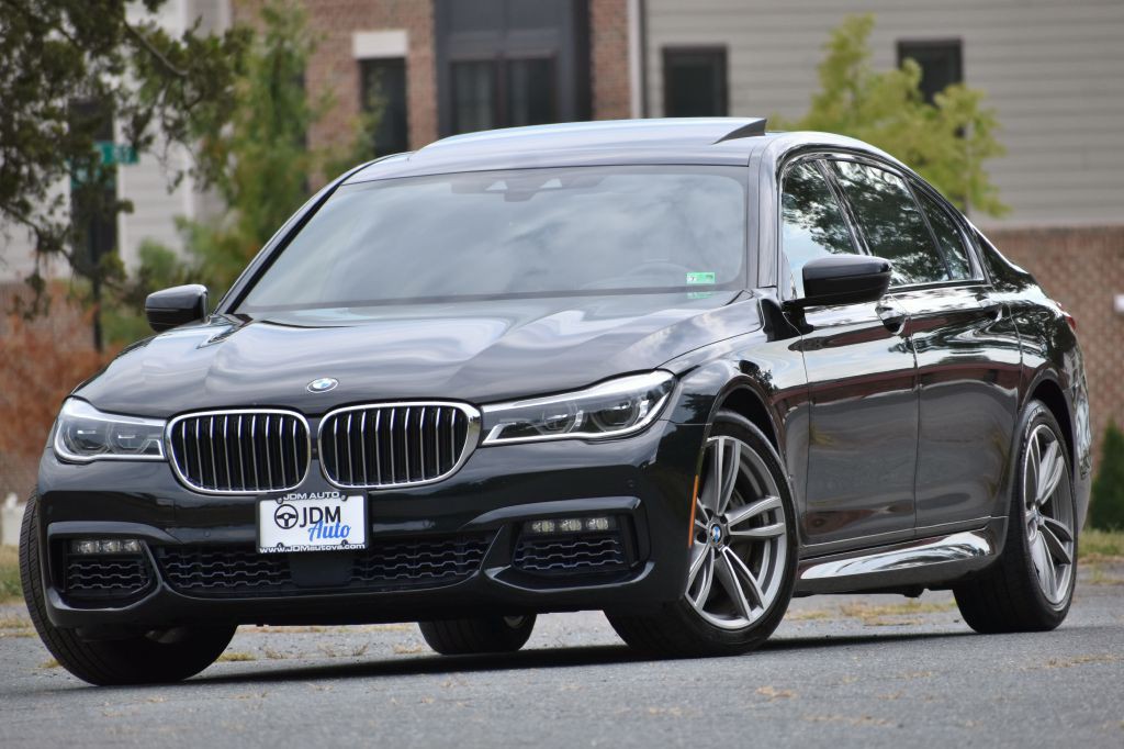 2018 BMW 7 Series Image 1