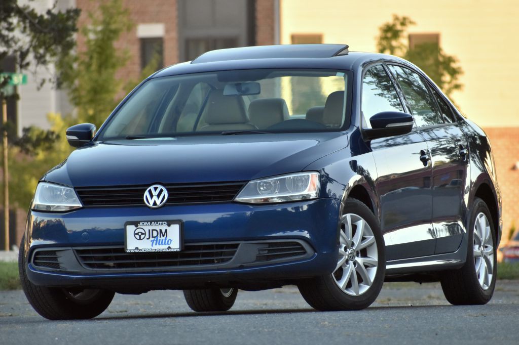2011 Volkswagen Jetta Image 1