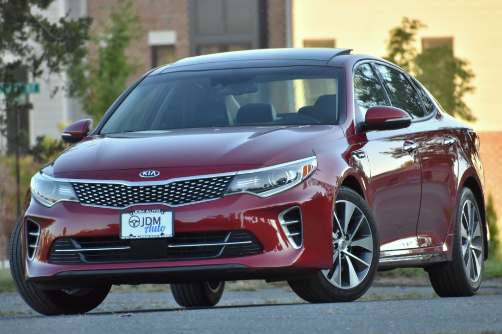 2016 Kia Optima Image 1
