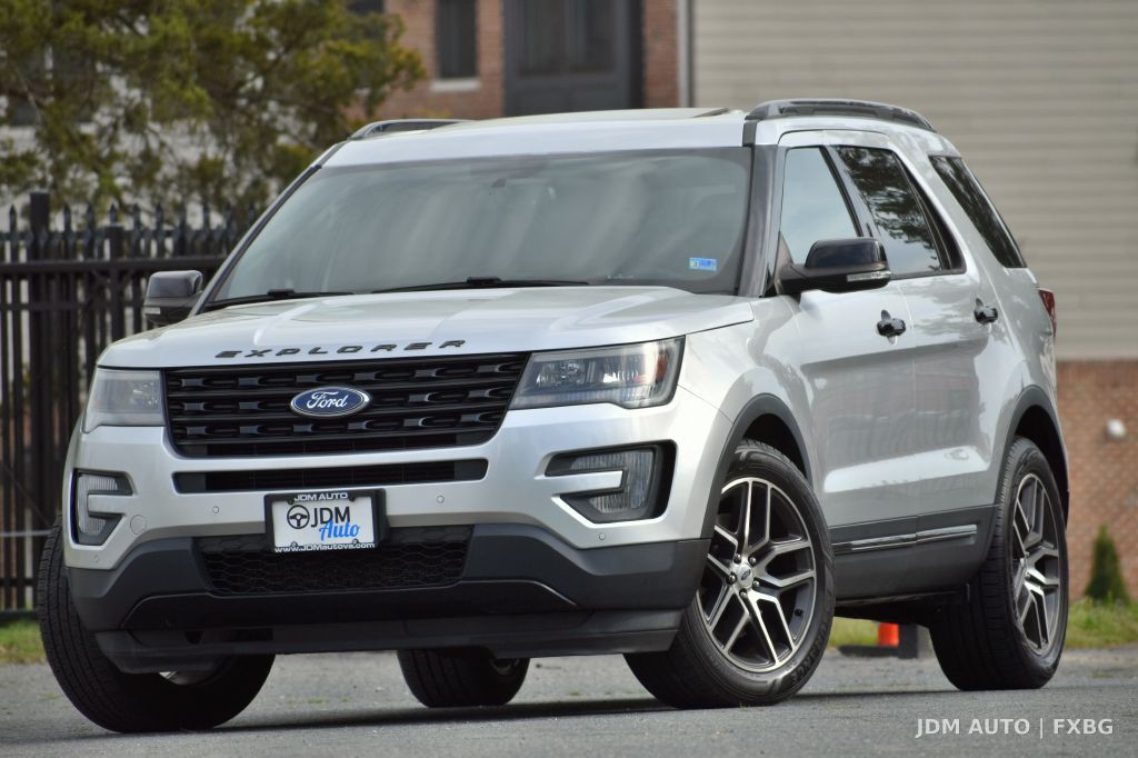 2017 Ford Explorer Image 1