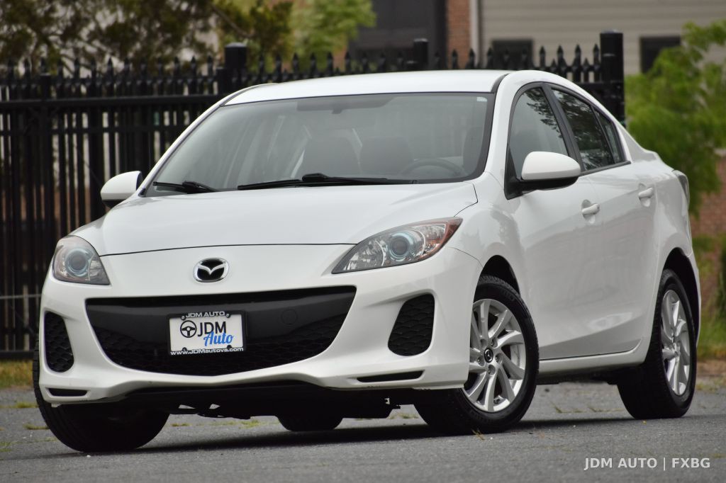 2013 Mazda Mazda3 Image 1