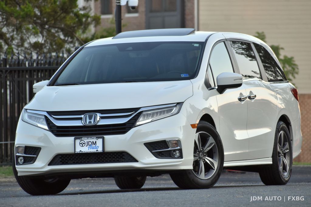 2019 Honda Odyssey Image 1