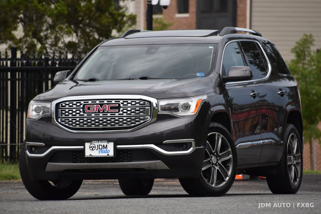 2018 GMC Acadia Image 1