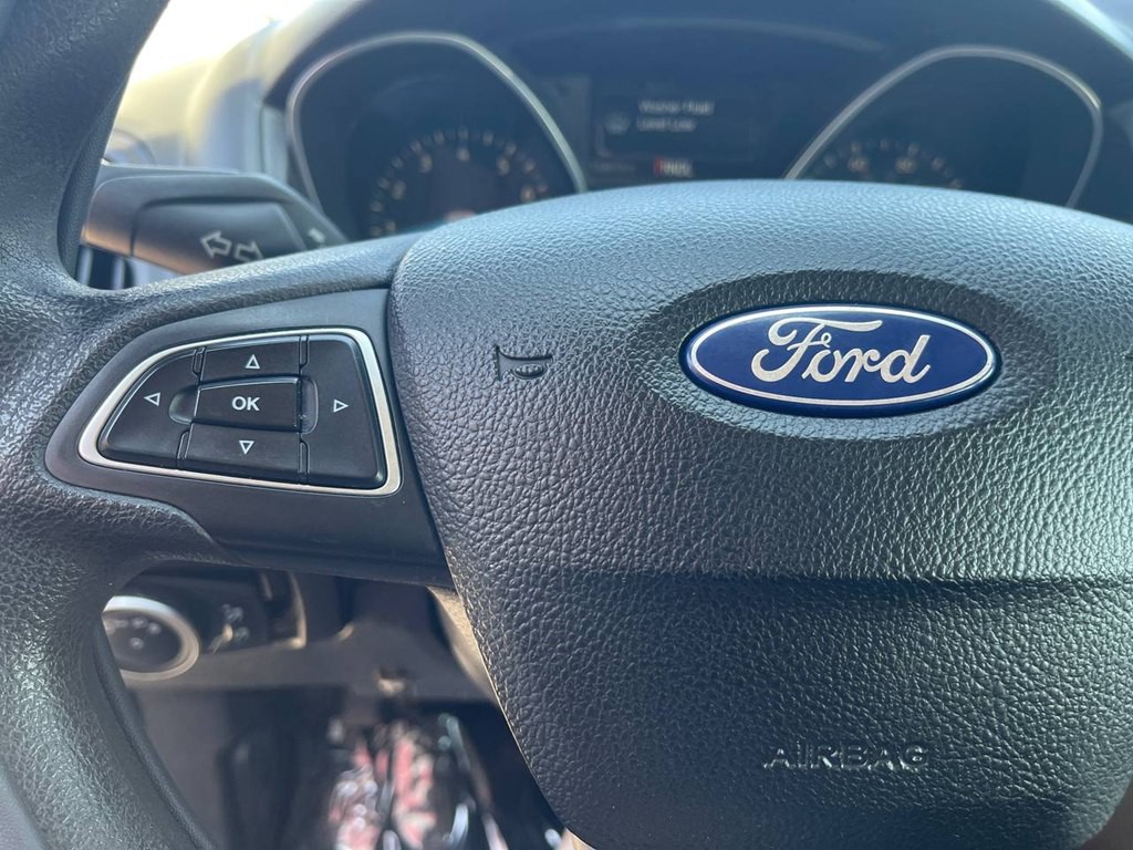 2016 Ford Focus Image 25