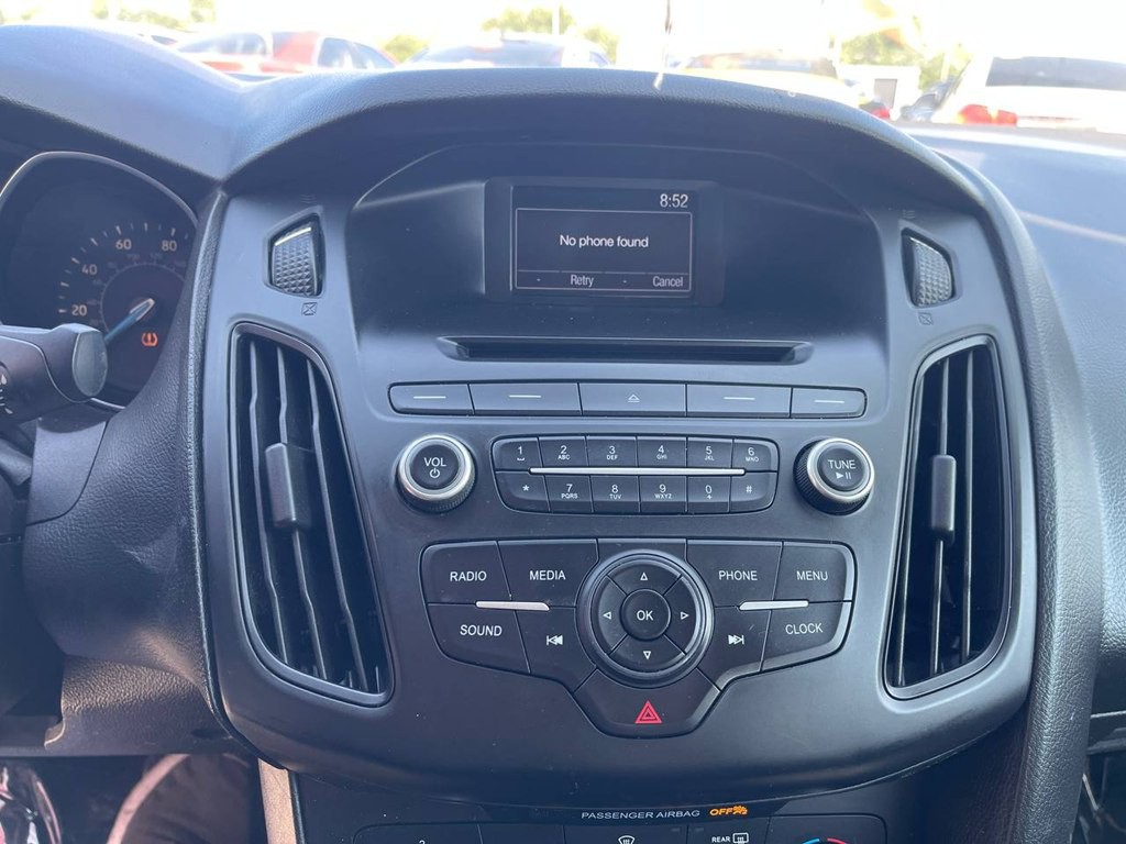 2016 Ford Focus Image 29