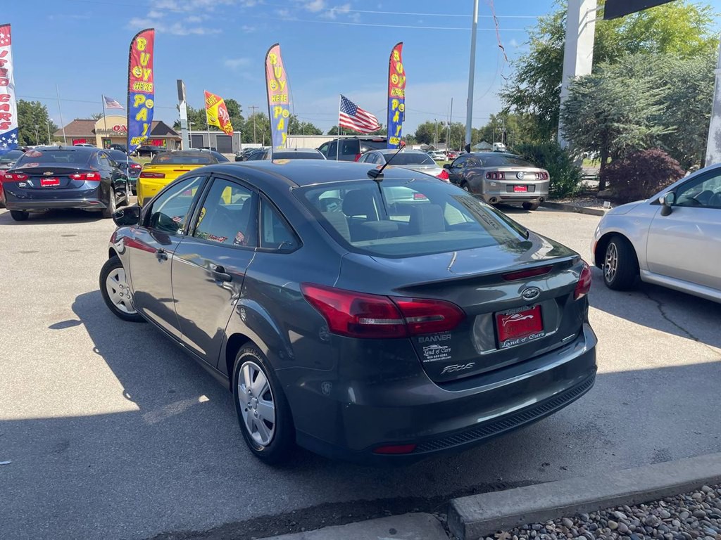 2016 Ford Focus Image 36