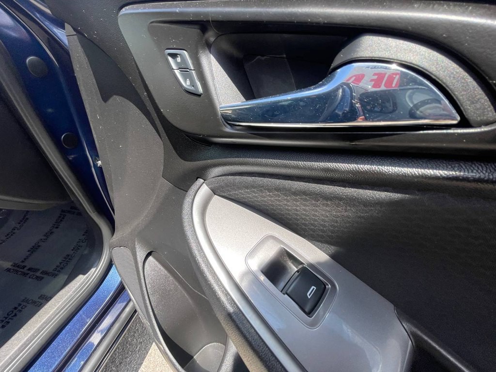 2017 Chevrolet Malibu Image 19