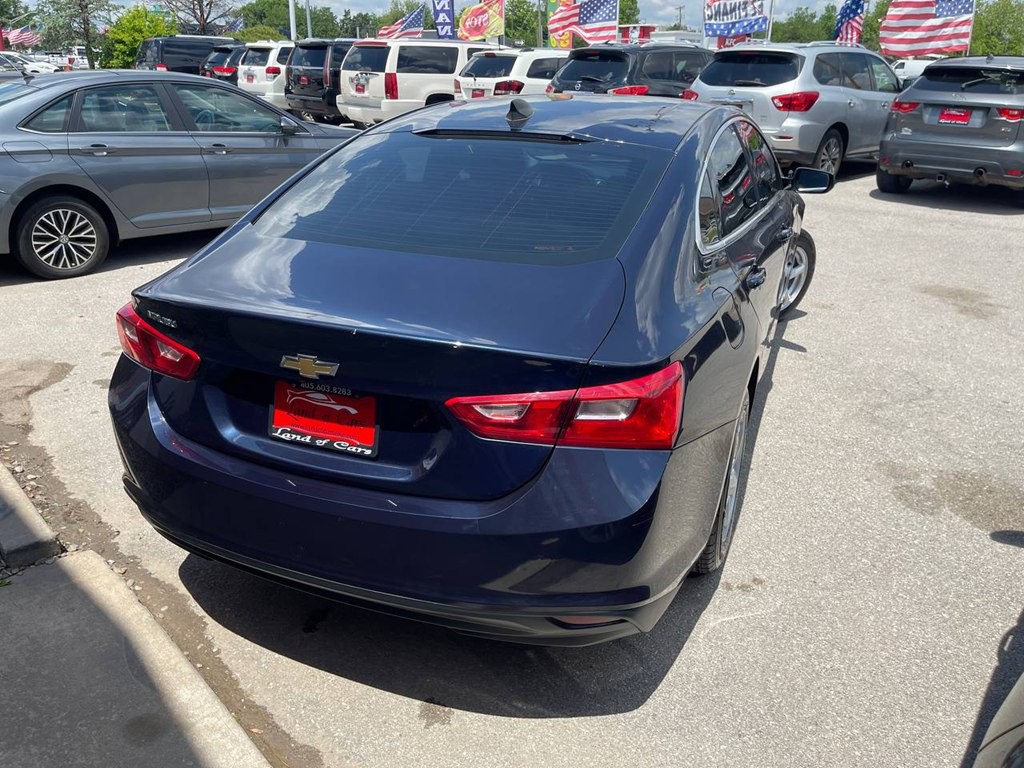 2017 Chevrolet Malibu Image 38