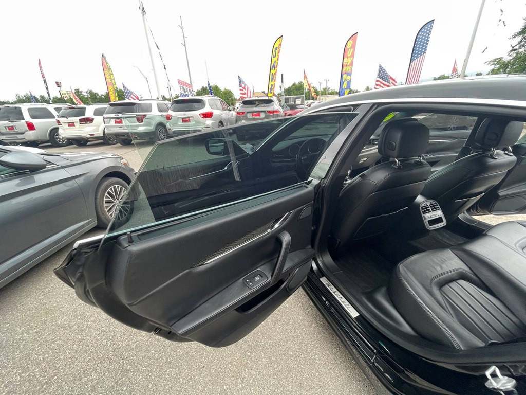 2014 Maserati Quattroporte Image 10