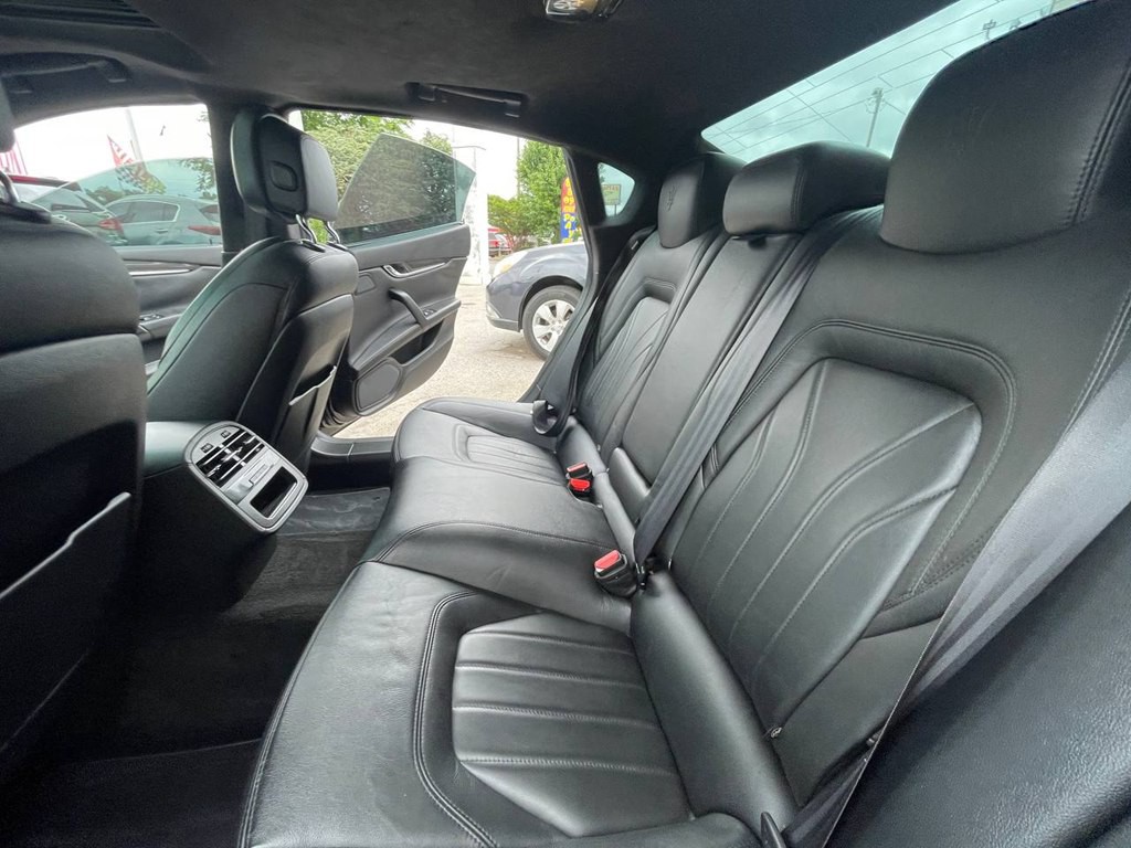 2014 Maserati Quattroporte Image 13