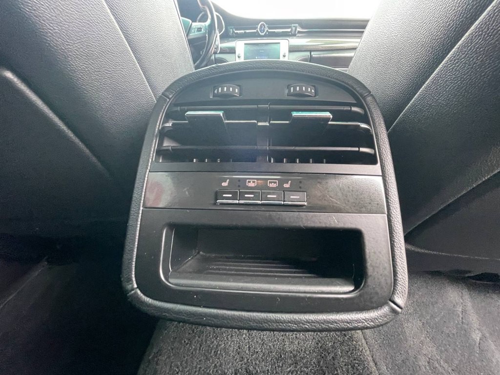 2014 Maserati Quattroporte Image 18