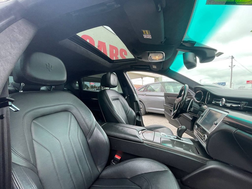 2014 Maserati Quattroporte Image 25