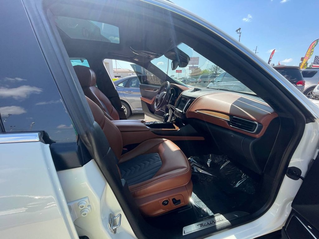 2018 Maserati Levante Image 32