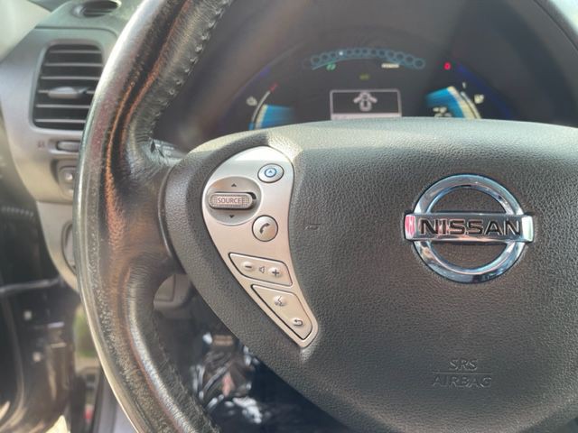 2014 Nissan Leaf Image 19