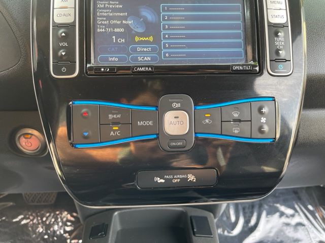 2014 Nissan Leaf Image 21