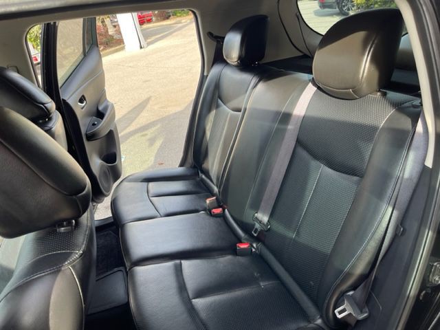 2014 Nissan Leaf Image 34