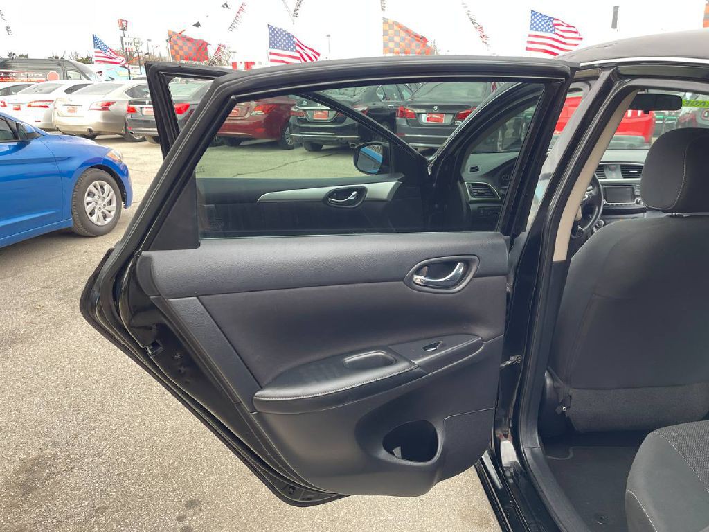 2018 Nissan Sentra Image 9