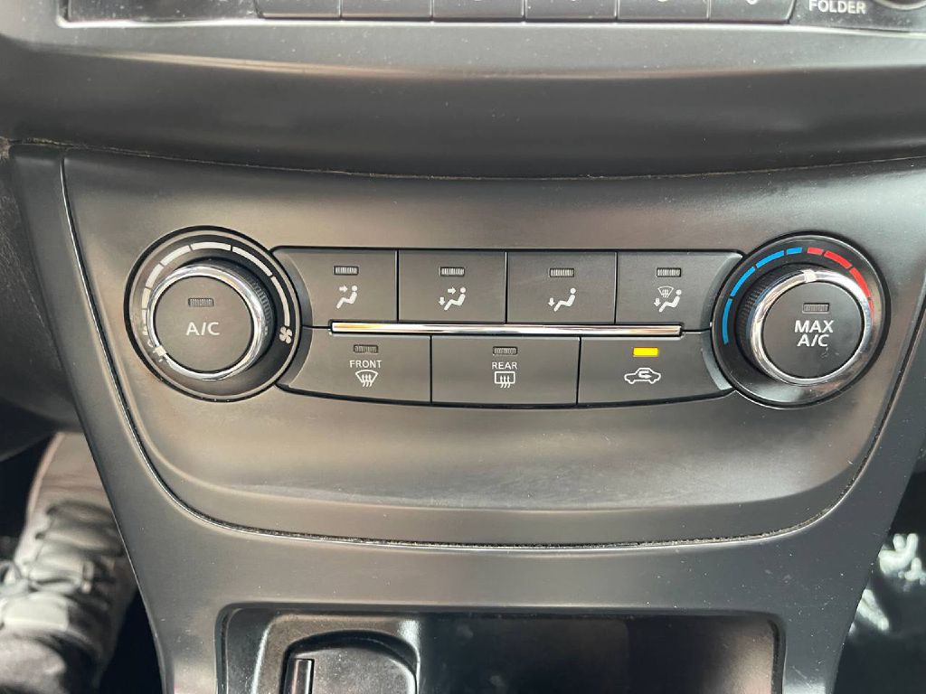 2018 Nissan Sentra Image 32