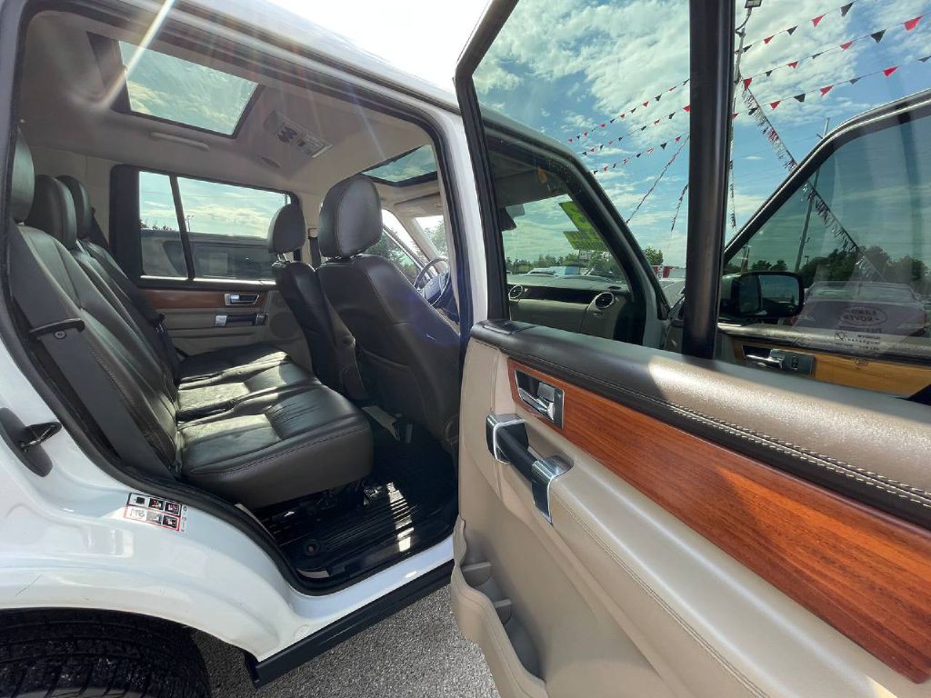 2013 Land Rover LR4 Image 20
