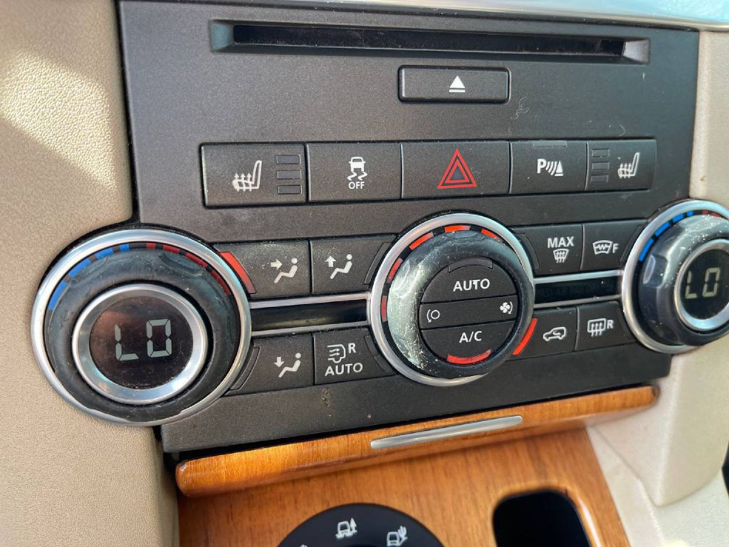 2013 Land Rover LR4 Image 54